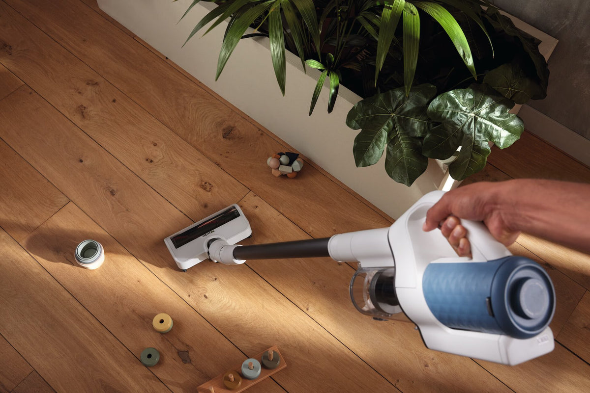 Aspirator Vertical Miele Duoflex HX1 | Fara Fir, 0.3 L, Autonomie 55 min, HEPA, Alb/Bleu
