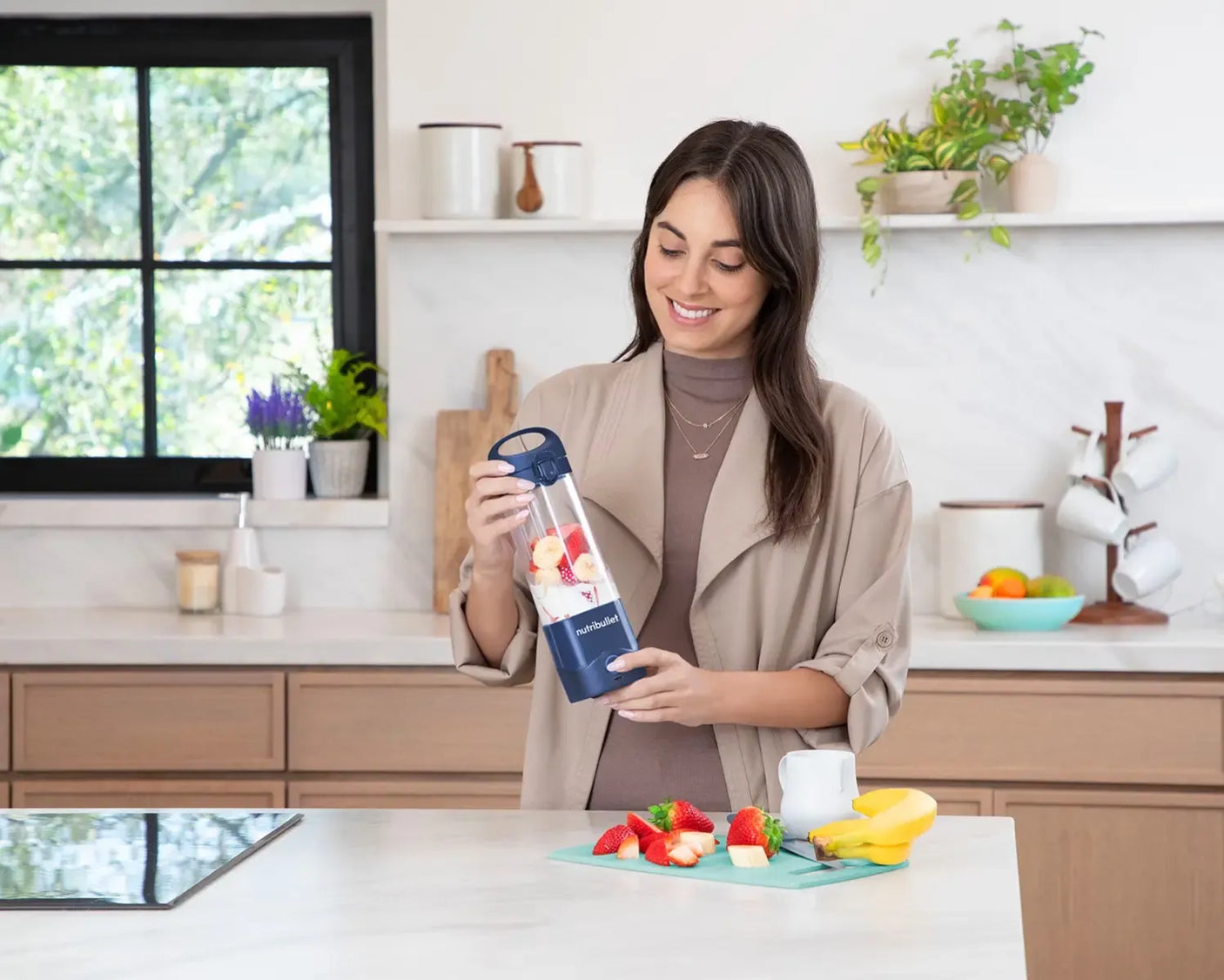 De'Longhi Blender Blender Portabil Nutribullet NBP003NBL | 475ml, USB-C, Lame Otel, Navy Blue