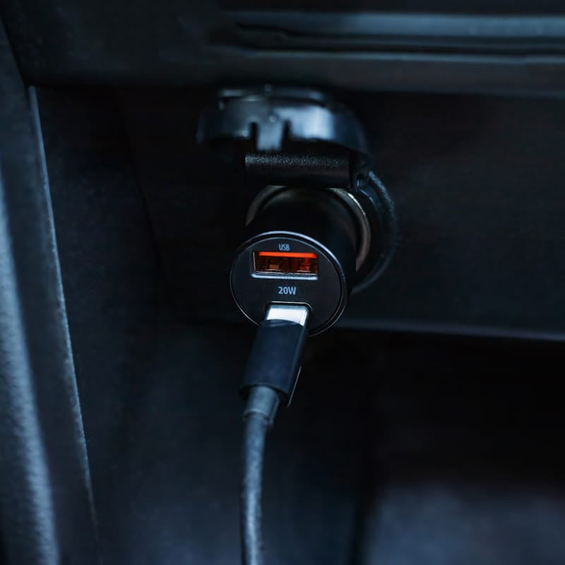 Maxlife INCARCATOR AUTO 1XUSB 20W + 1X USB-C 60W + CABLU USBC - USB-C