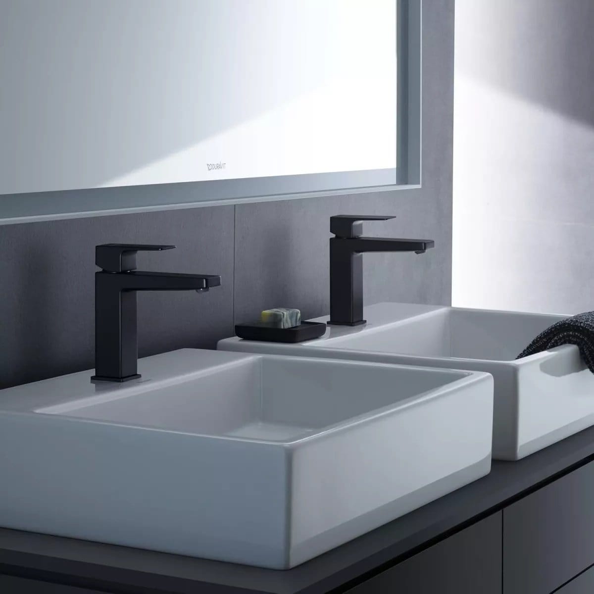 Duravit Baterie lavoar Duravit, Manhattan single lever bas. mixer M with pull-rod, monocomanda, marime M, cartus ceramic, fara set de evacuare, schwarz mat, negru mat