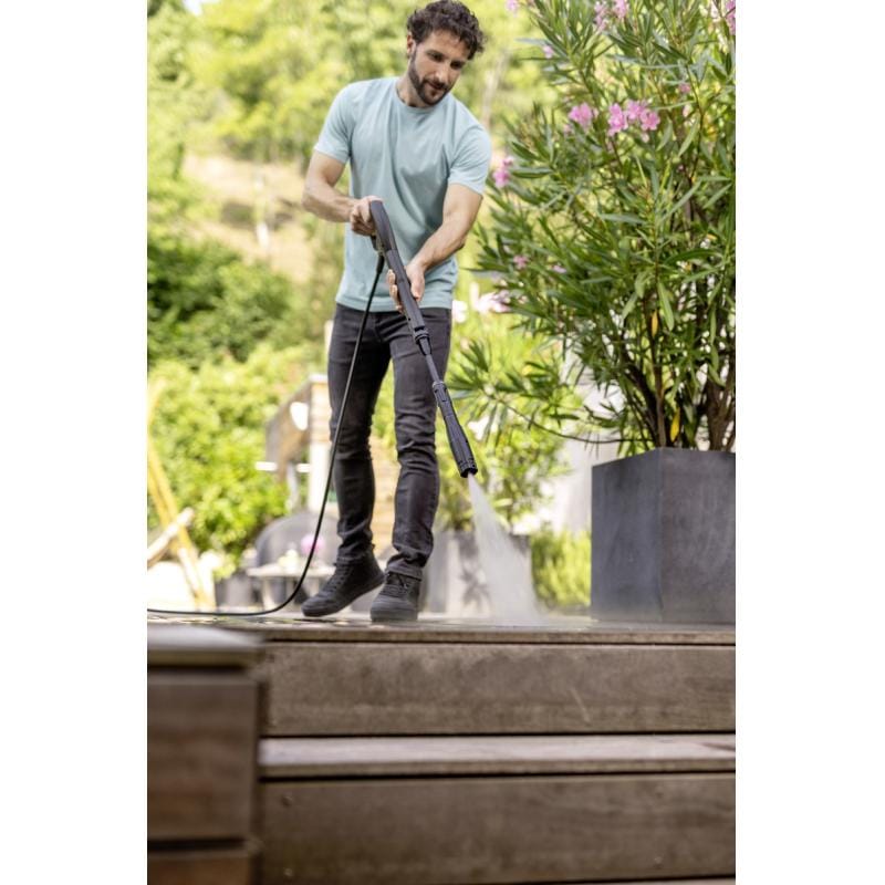 Kärcher Aparat de spalat cu presiune Aparat de Spalat cu Presiune Karcher K 4 WCM 167637 | Motor Racit cu Apa, 1800W, 130 bar, Galben/Negru