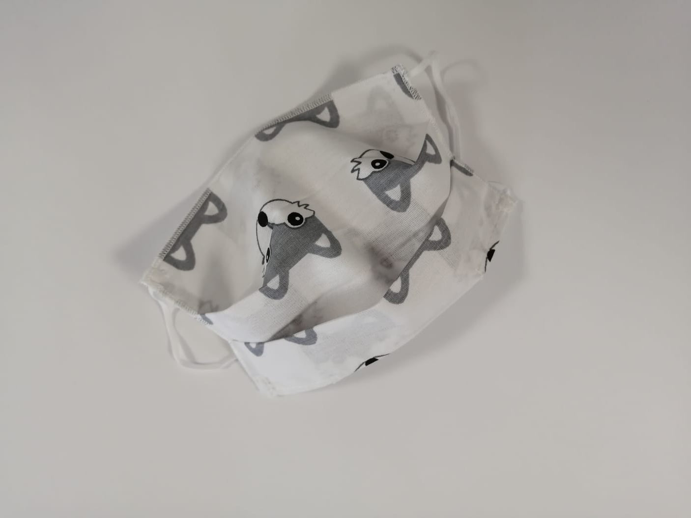 Chicco Îngrijire bebe Masca Textila Chicco KFM001_NISSA | 2 Straturi, Reutilizabila, Alb cu Vulpite