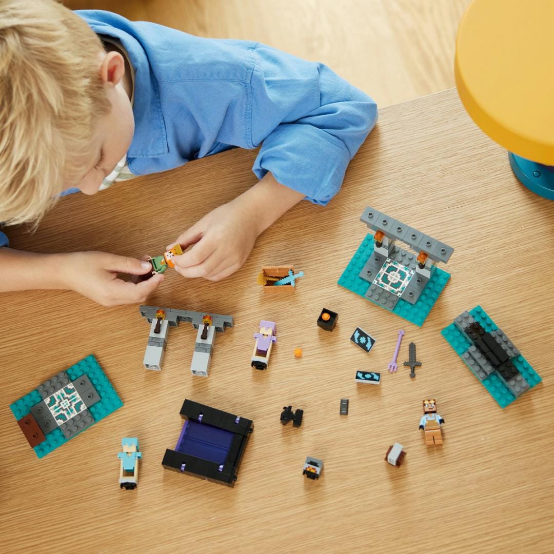 Lego Jucării Set Constructie LEGO Minecraft 21252 | Armuraria, 301 Piese, Cadou, 8+