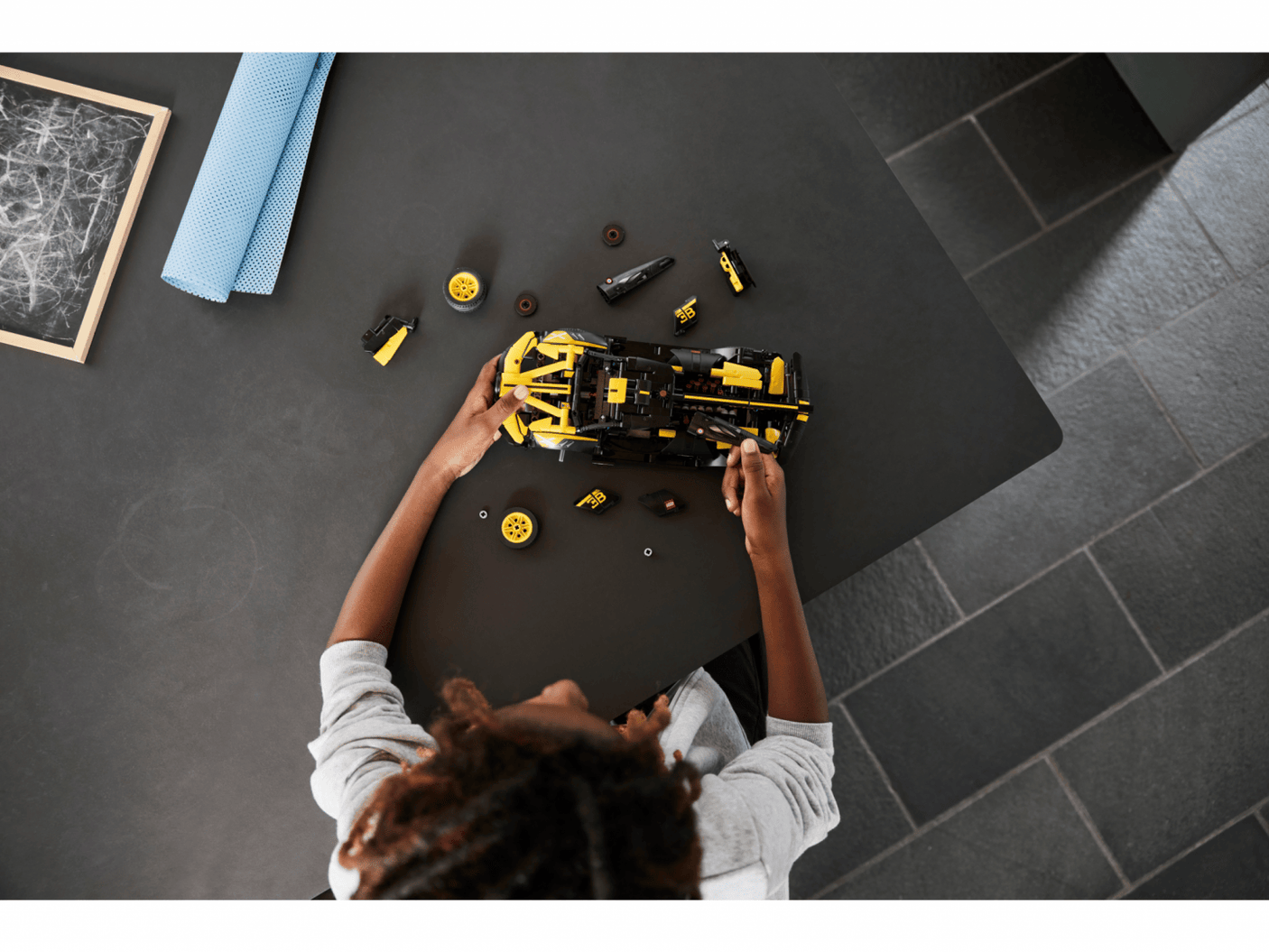 Lego Jucării Set Constructie LEGO Technic 42151 | Bugatti Bolide, 905 Piese, 9+
