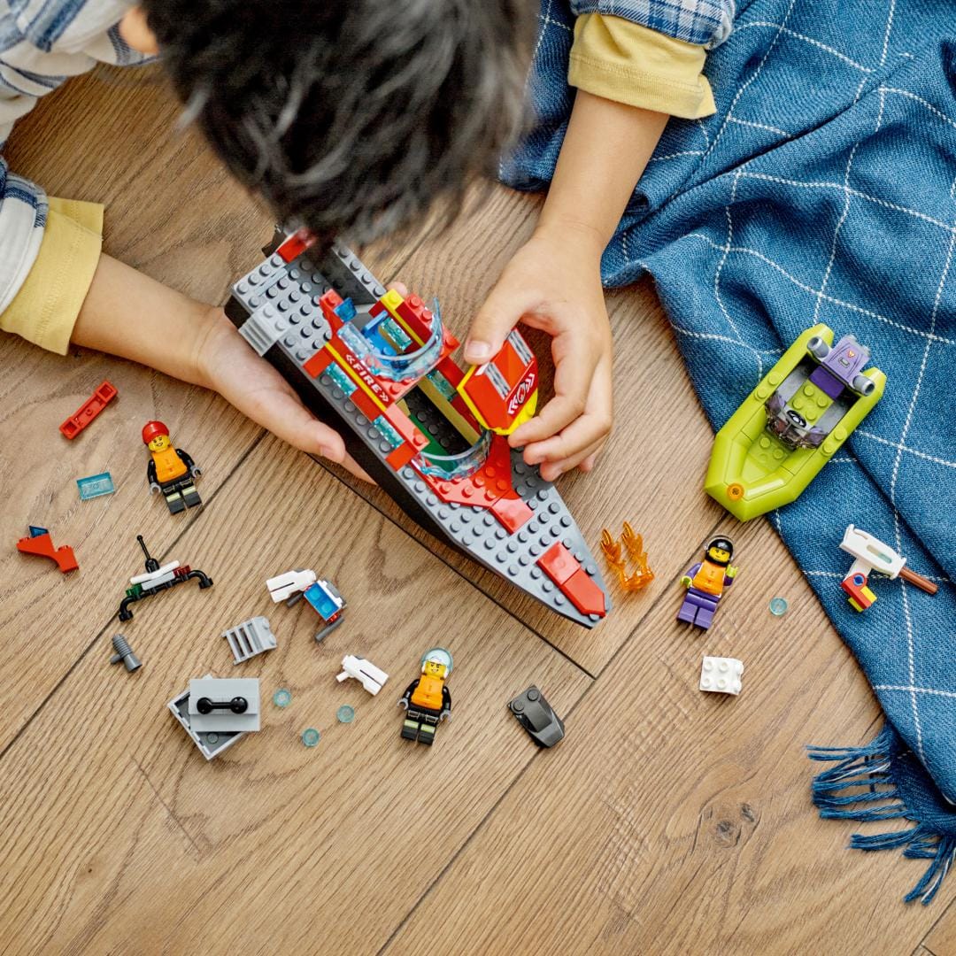 Lego Jucării Set Constructie LEGO City 60373 | Barca de Salvare Pompieri, Cadou
