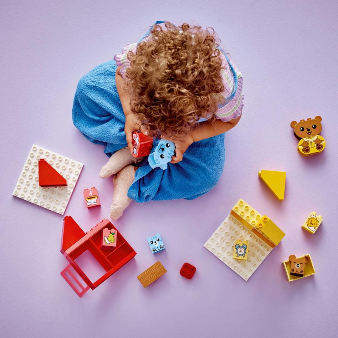 Lego Jucării Set Constructie LEGO 10414 | Rutine Zilnice, Mesele si Somnul, Cadou