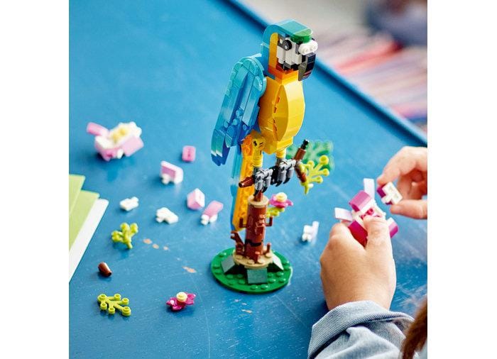 Lego Jucării Set Constructie LEGO Creator 3-in-1 31136 | Papagal Exotic, Multicolor, Cadou