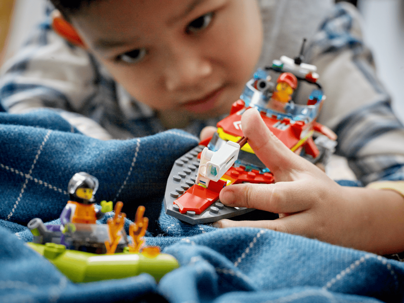 Lego Jucării Set Constructie LEGO City 60373 | Barca de Salvare Pompieri, Cadou