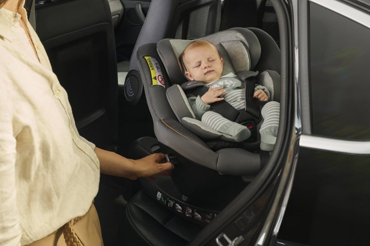Chicco Puericultură Scaun Auto Chicco Seat 105 I-size 8711433-8 | Rotativ, Isofix, 40-105cm, Posh Black