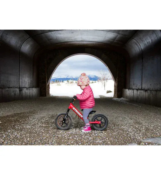 Strider Bicicleta fara pedale pentru copii Strider 12 Sport Balance 2-5 ani rosu