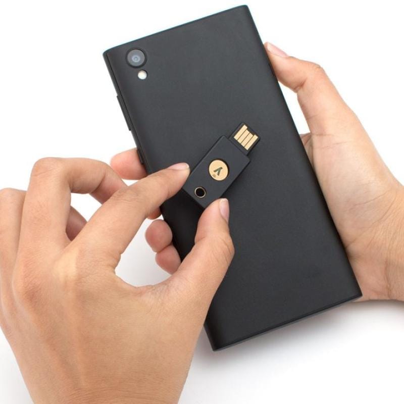 Yubico Cheie de securitate Yubico YubiKey 5 NFC USB pentru autentificare FIDO2/WebAuthn și U2F, 2FA anti-phishing