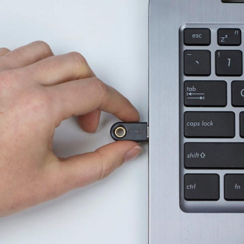 Yubico Cheie de securitate Yubico YubiKey 5C USB-C pentru autentificare 2FA, FIDO2/WebAuthn, U2F și OTP
