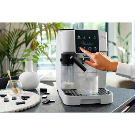 De'Longhi Espressor automat Espressor Automat De'Longhi Magnifica Start ECAM220.61.W | 1450W, 15 Bari, 4 Bauturi, Alb