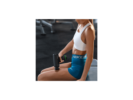 Hyperice Aparat masaj Pistol masaj cu vibratie Hyperice Hypervolt Go3, 5 viteze de percutie, motor 1500-2500rpm, 2 capete, geanta de transport premium, autonomie baterie pana la 4h, Black