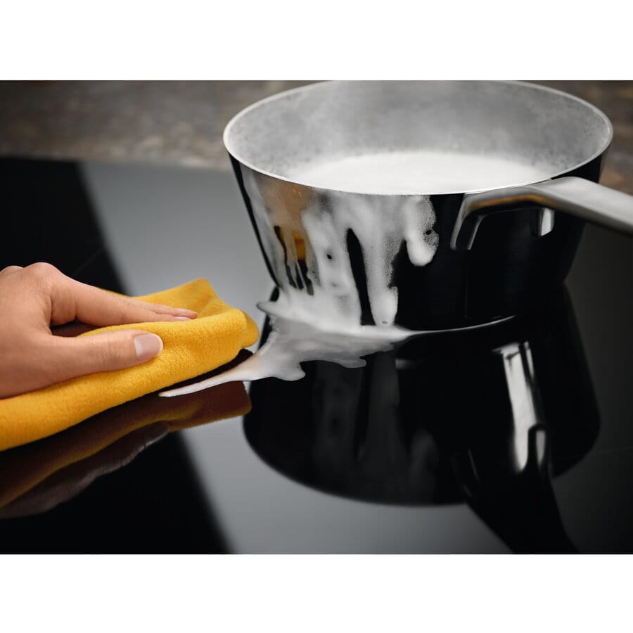 Electrolux Plita incorporabila Electrolux, Inductie, 4 zone gatit, Touch control, Conectivitate hota, 60 cm, Negru