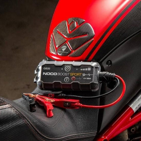 PC-Doc.ro Jump starter Jump Starter Auto Noco Genius GB20 A0061625 | 12V, 400A, 4L Benzina, 2L Diesel, Powerbank USB
