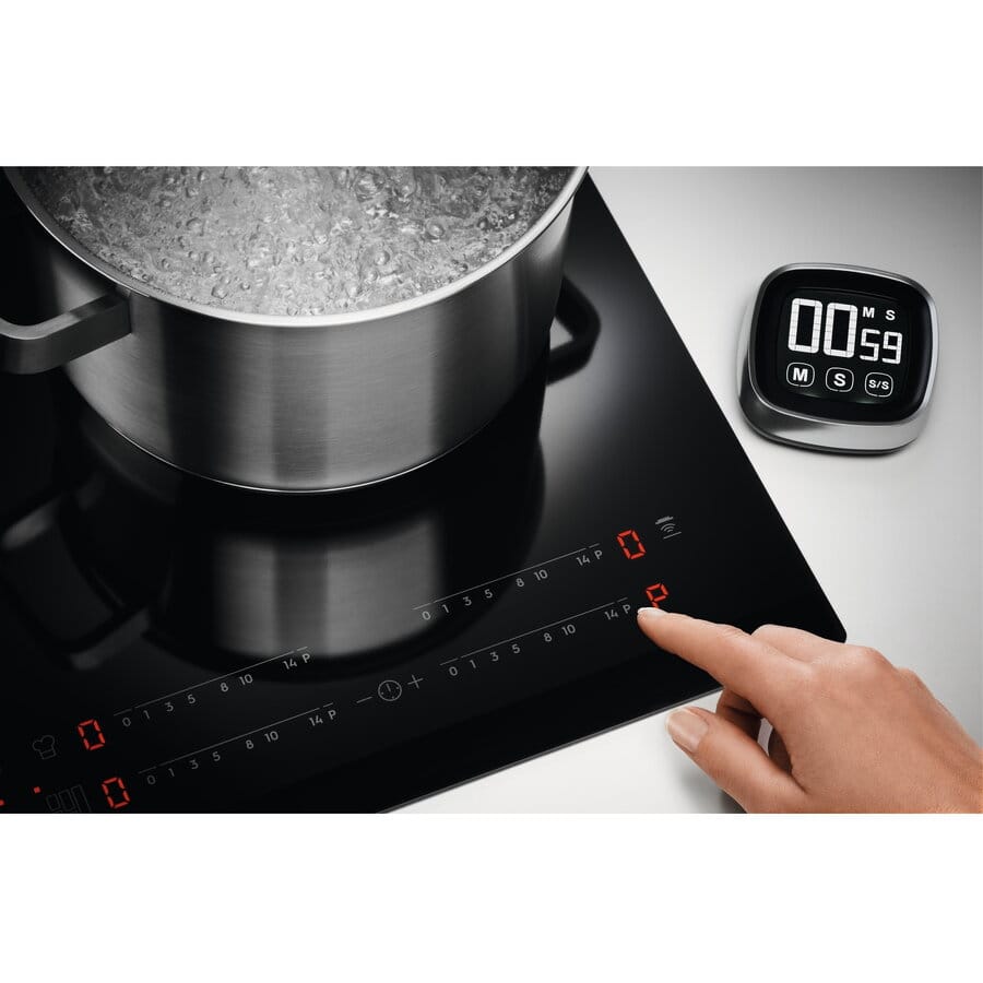 Electrolux Plita incorporabila Electrolux, Inductie, 4 zone gatit, Touch control, Conectivitate hota, 60 cm, Negru