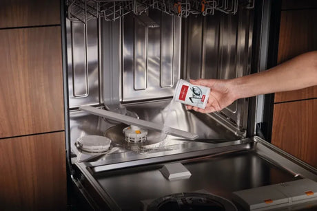 Miele Consumabile Agent de curatare pentru masinile de spalat vase / rufe Miele, indeparteaza grasimile, bacteriile si mirosurile, utilizare 1-3 ori pe an 200g  [12355130][12982890]