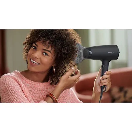 Philips Uscator de par Philips, 1600W, accesoriu Thermo Protect, 3 setari de viteza/temperatura, difuzor, Negru