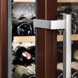 Liebherr Vitrina de vin, Gama: GrandCru, Clasa energetica: A, Clasa climatica: SN-ST, Culoare: terra, Capacitate neta totala: 435, Nr. rafturi: 5, Display MagicEye: Digital, Mâner: Sistem de deschidere integrat, Ventilator , Interfa?a (inlocuita caracteristica Sis