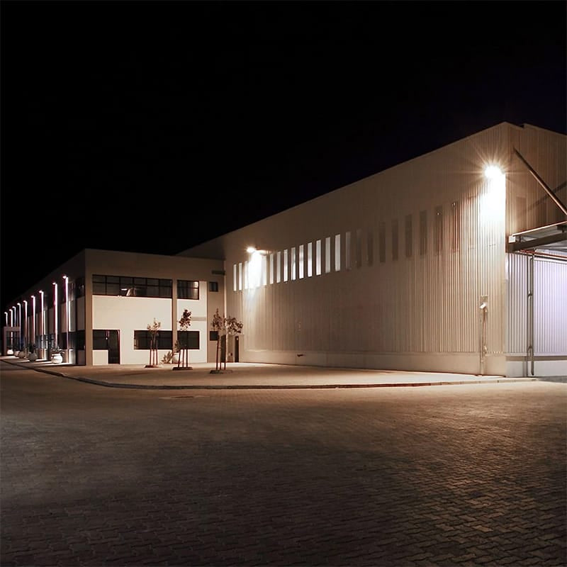 V-Tac Reflector LED REFLECTOR LED SMD 50W 3IN1 IP65 CABLU - NEGRU