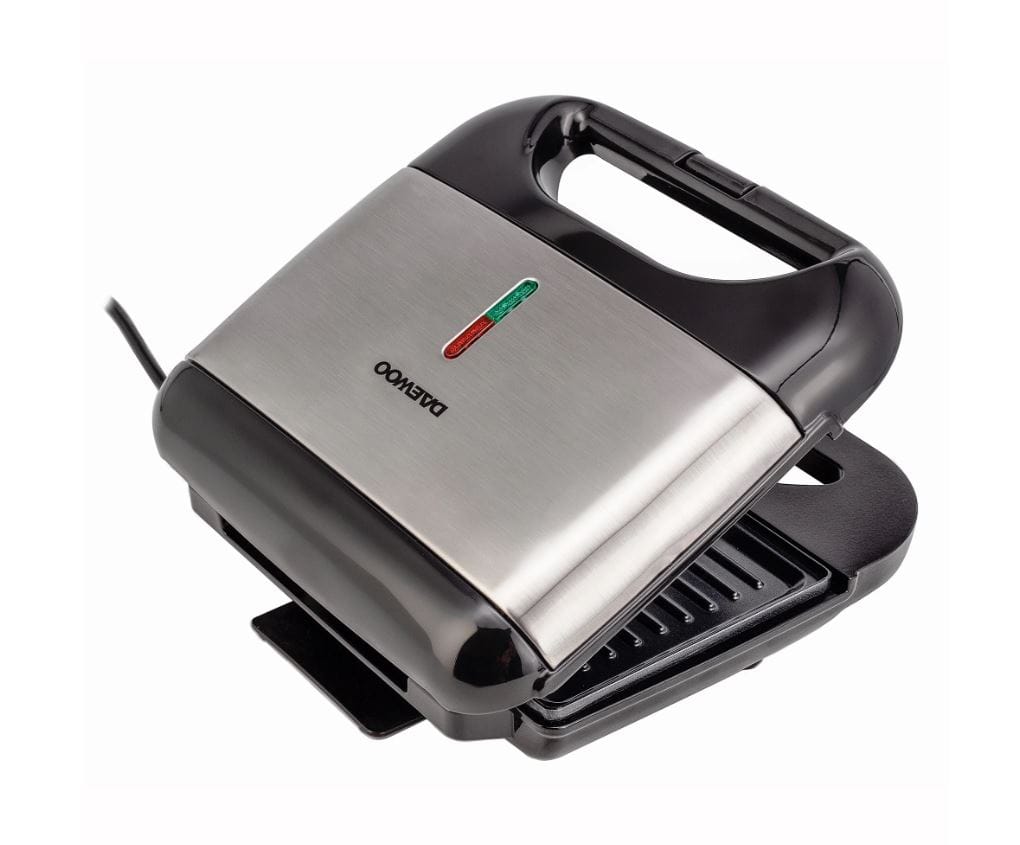 Daewoo SDA Sandwich maker Daewoo, putere 800 W, placi neaderente, indicator luminos incalzire, incalzire controlata prin termostat, maner Cool Touch, clapeta de blocare