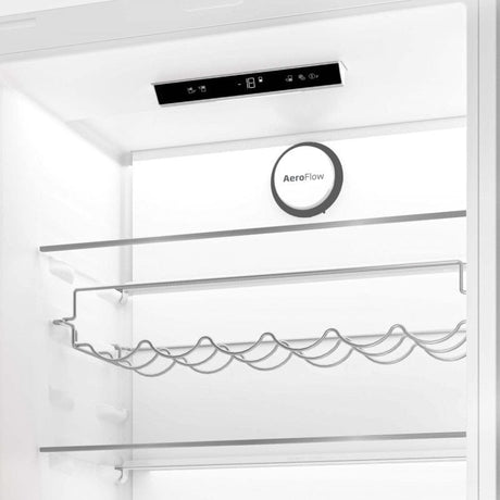 Beko Combina frigorifica Combina Frigorifica Beko BCNE400E40SN | 370L, No Frost, Clasa E, 34dBA, 69x55x194cm