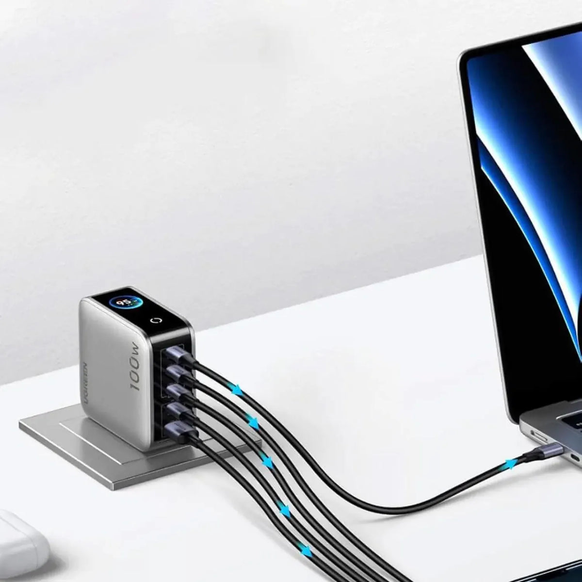 Incarcator Retea Ugreen X773-65620B | GaN 100W, Smart Display, 4x USB-C, 1x USB-A