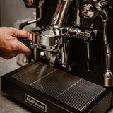 La Pavoni Espressor manual Espressor La Pavoni Cellini Classic LPSCCB01EU | Manual, Design Italian, Negru