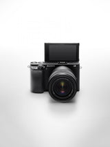 Sony Kit SONY Alpha A6400 Mirrorless 24.2MP, ISO 32000 (Extins: 102400), 1/4000s, 4K @30fps, SD/SDHC/SDXC, Rafala 11cps, WiFi/Bluetooth/NFC, Senzor APS-C, Montura Sony E, Obiectiv 16-50mm, F3.5-5.6