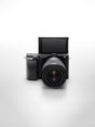 Sony Kit SONY Alpha A6400 Mirrorless 24.2MP, ISO 32000 (Extins: 102400), 1/4000s, 4K @30fps, SD/SDHC/SDXC, Rafala 11cps, WiFi/Bluetooth/NFC, Senzor APS-C, Montura Sony E, Obiectiv 16-50mm, F3.5-5.6