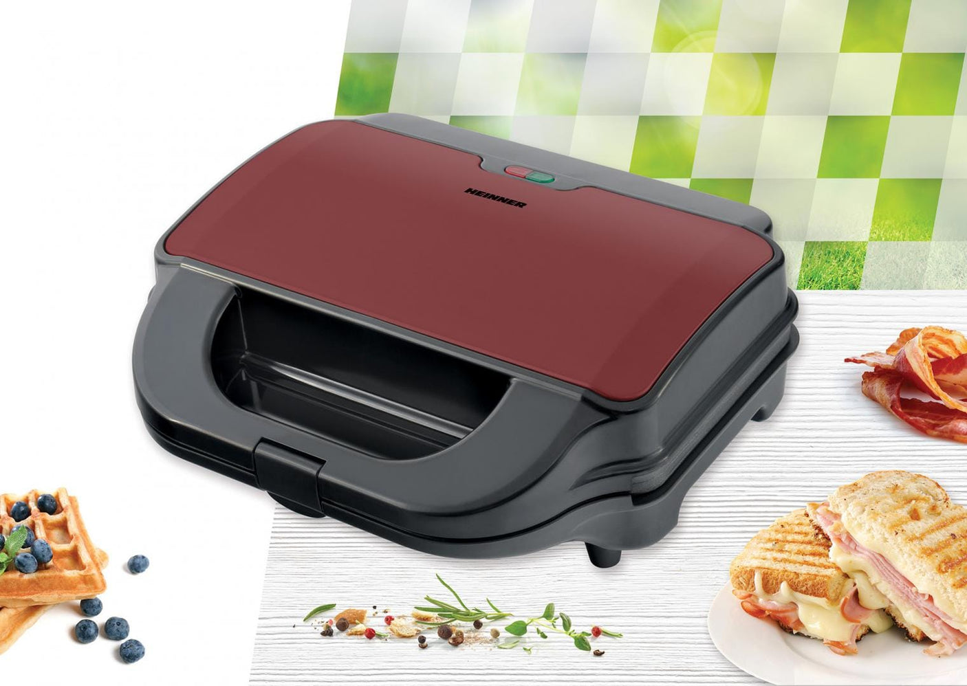 Heinner Sandwich maker Sandwich Maker Heinner SM-2H900BKS | 900W, Negru