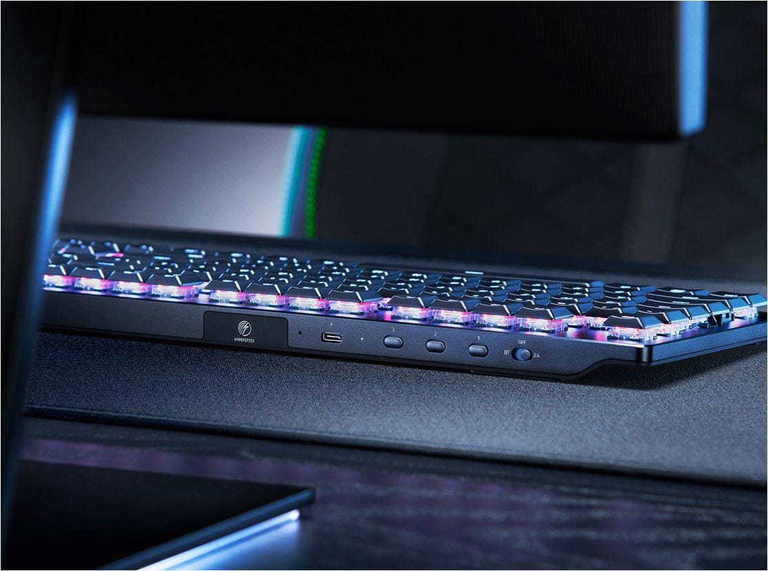 Tastatura Razer DeathStalker V2 Pro Tenkeyless, wireless, bluetooth, cu fir, conectivitate Razer™ HyperSpeed Wireless (2.4 Ghz), Bluetooth, sau Type-C, switch Razer™ Low-Profile Optical Switches (Line
