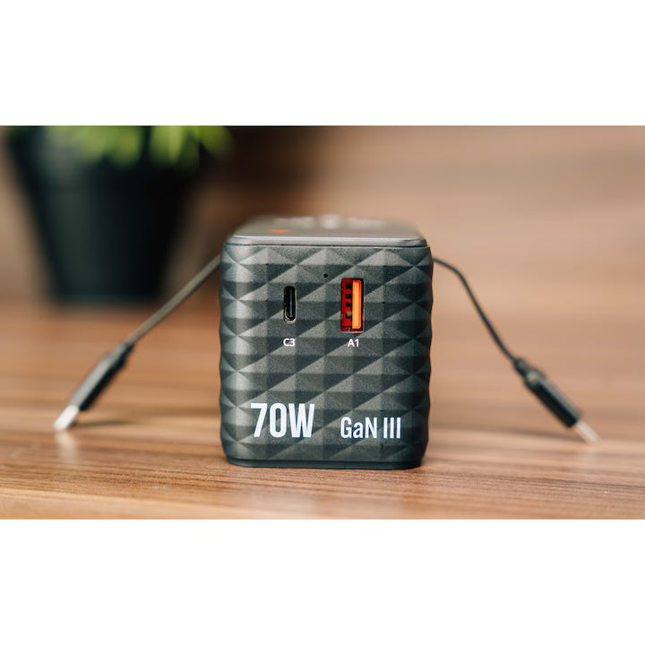 Adaptor Verbatim GaN,70W,2 cabluri retractab,negruUSB-C PD 3.0 QC4+up to 70W/USB-A QC 4+up to 60W