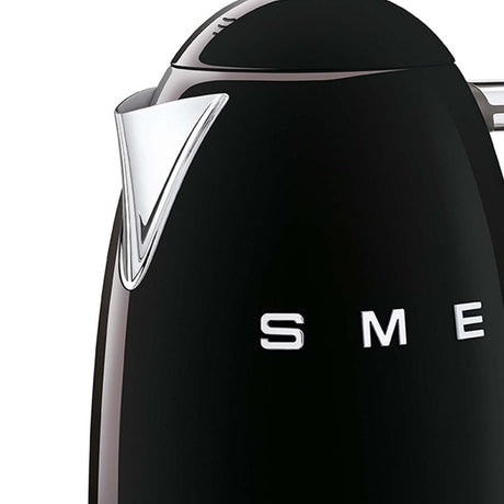 SMEG Fierbător electric SMEG KLF03BLEU, 1,7 l, negru, design retro, încălzire rapidă