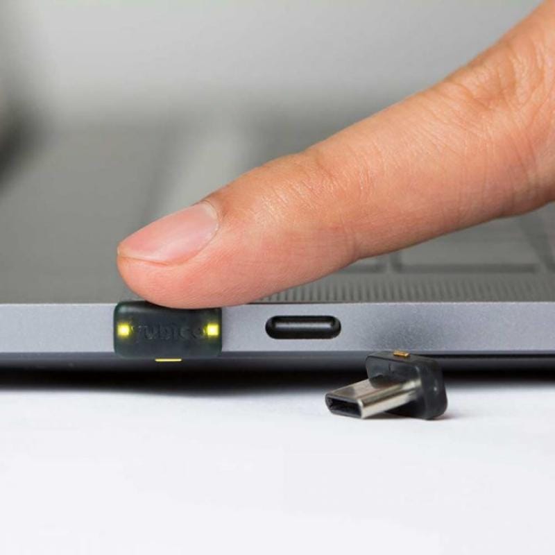 Yubico YUBICO YubiKey 5C Nano USB-Sicherheitsschlüssel USBSicherheitsschlüssel (5060408461518)